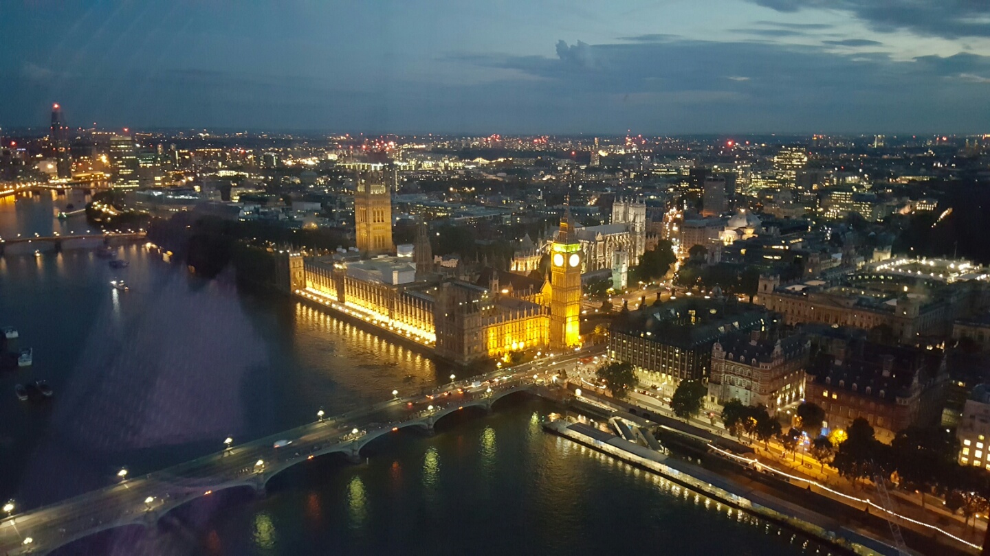 호주 허니문과 영국 여름휴가를 블루와 함께...